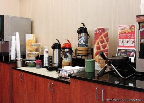 Quality Inn & Suites Greenville I-65 Restaurant photo