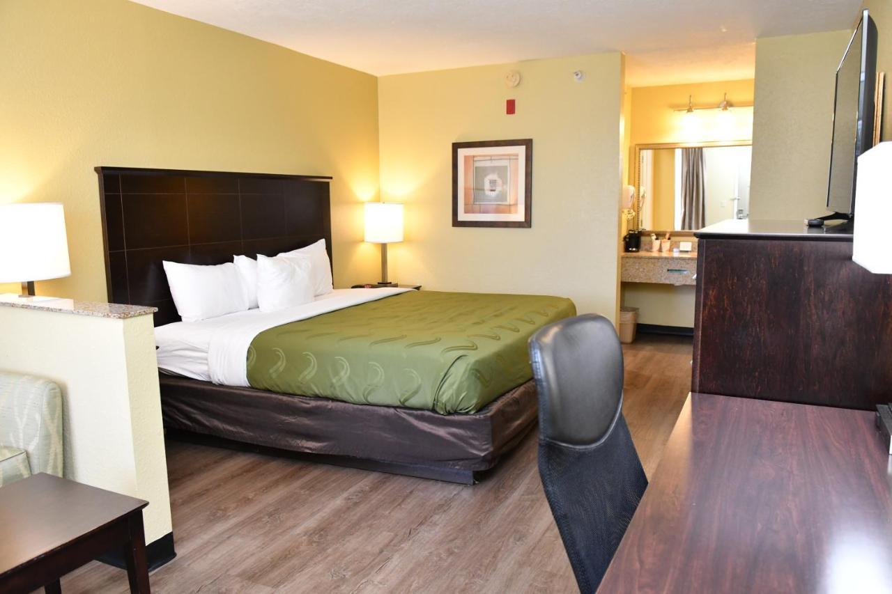 Quality Inn & Suites Greenville I-65 Exterior photo