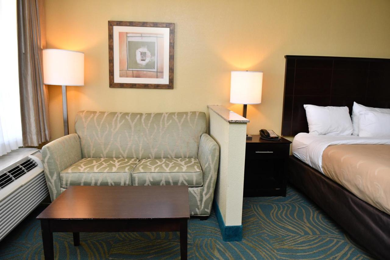 Quality Inn & Suites Greenville I-65 Exterior photo